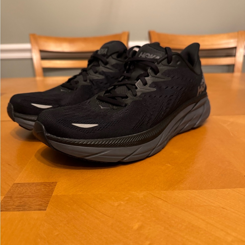 Hoka Men's Clifton 8 Athletic Shoes - Size 10